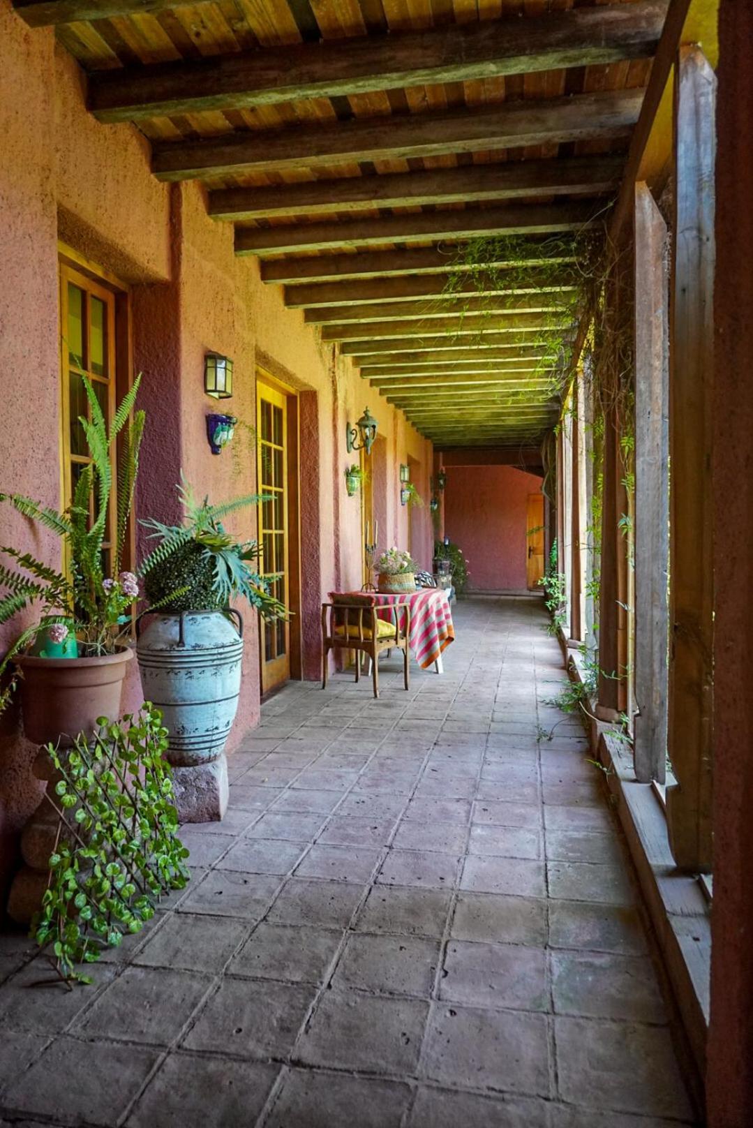 Entre Vinas Bed & Breakfast Санта Крус Екстериор снимка